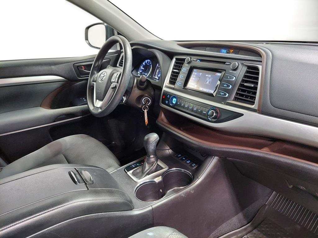 used 2019 Toyota Highlander car, priced at $20,478