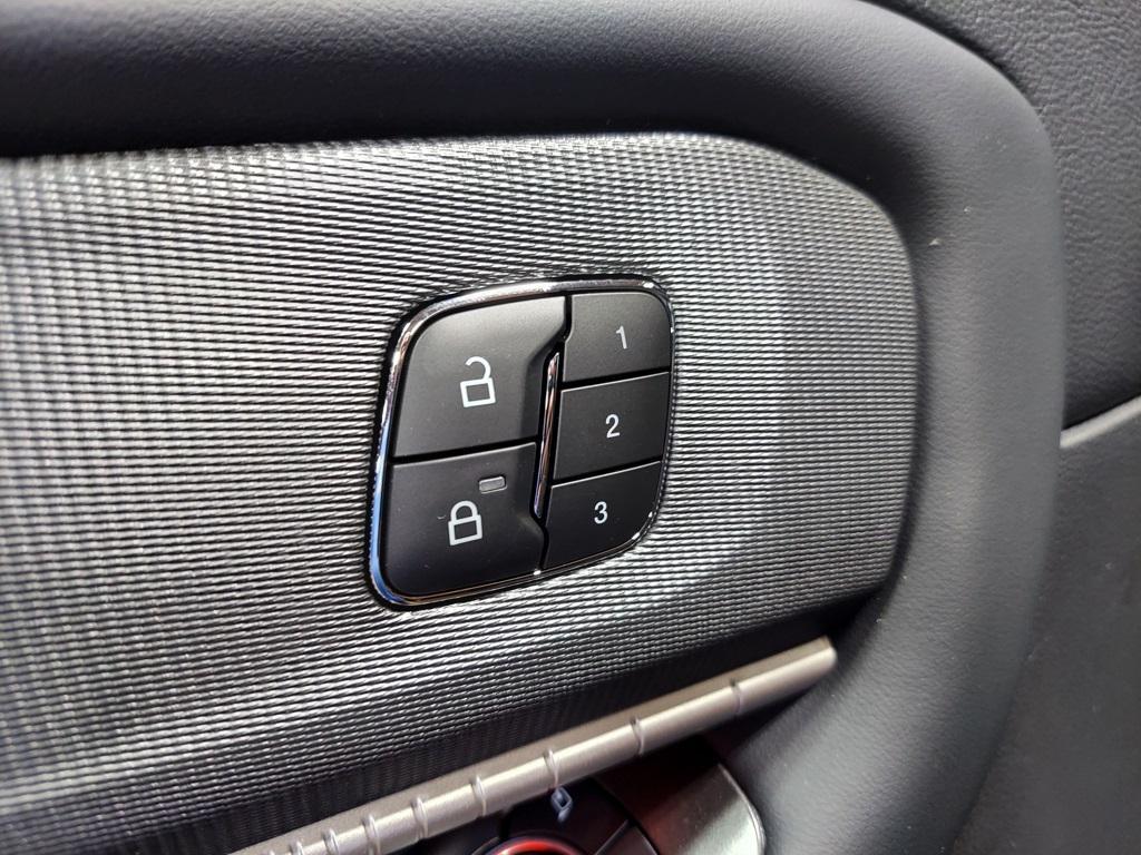 new 2025 Ford Explorer car, priced at $60,392