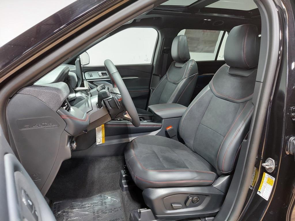 new 2025 Ford Explorer car, priced at $60,392