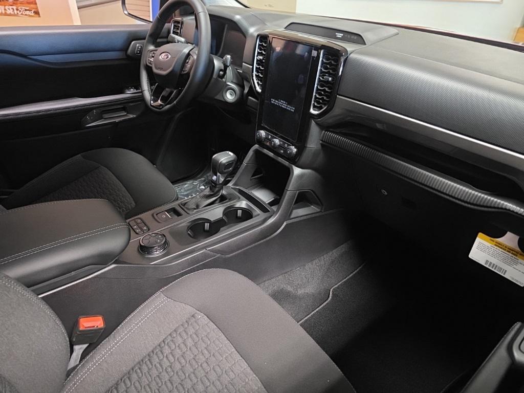 new 2025 Ford Ranger car, priced at $40,000