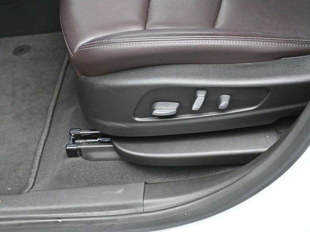 used 2021 Cadillac XT6 car, priced at $33,500