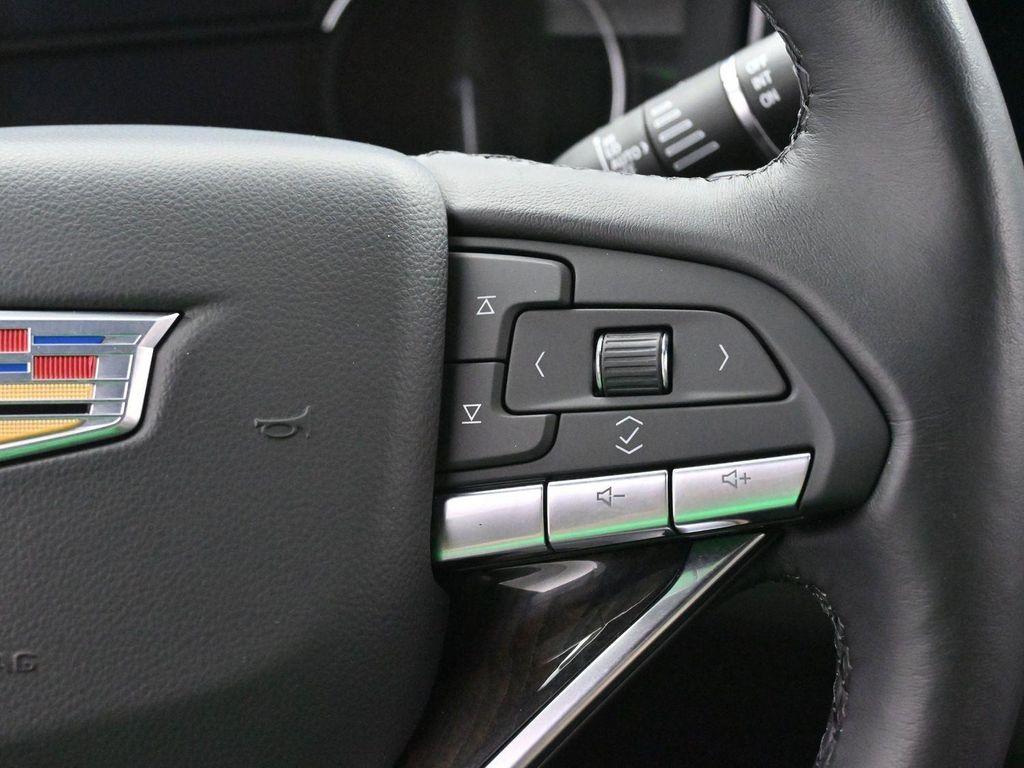 used 2021 Cadillac XT6 car, priced at $33,500