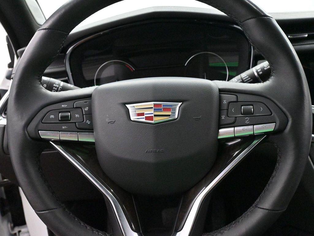 used 2021 Cadillac XT6 car, priced at $33,500