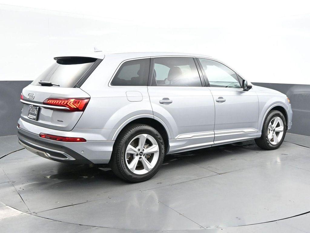 used 2022 Audi Q7 car, priced at $25,500