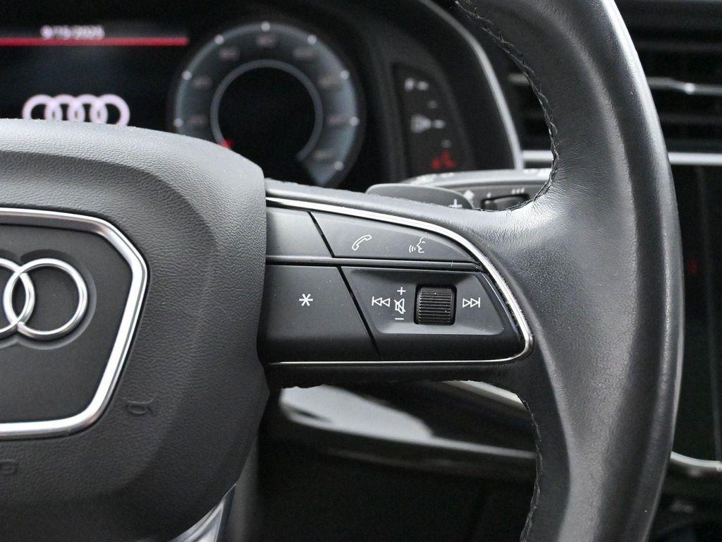 used 2022 Audi Q7 car, priced at $25,500