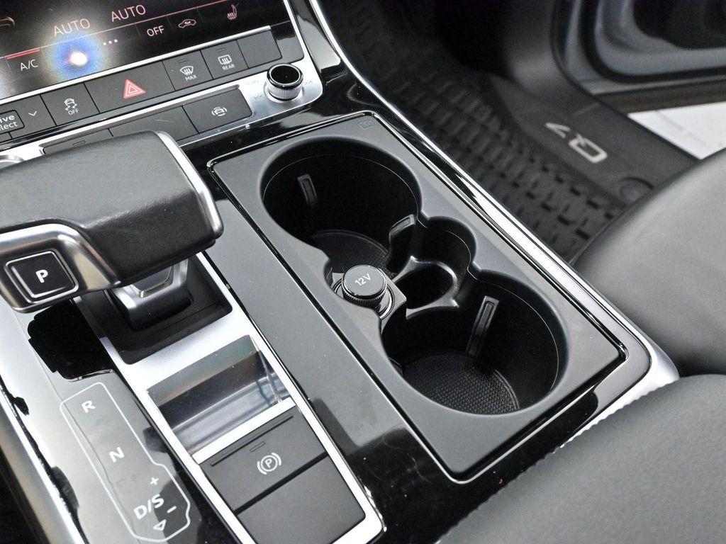 used 2022 Audi Q7 car, priced at $25,500