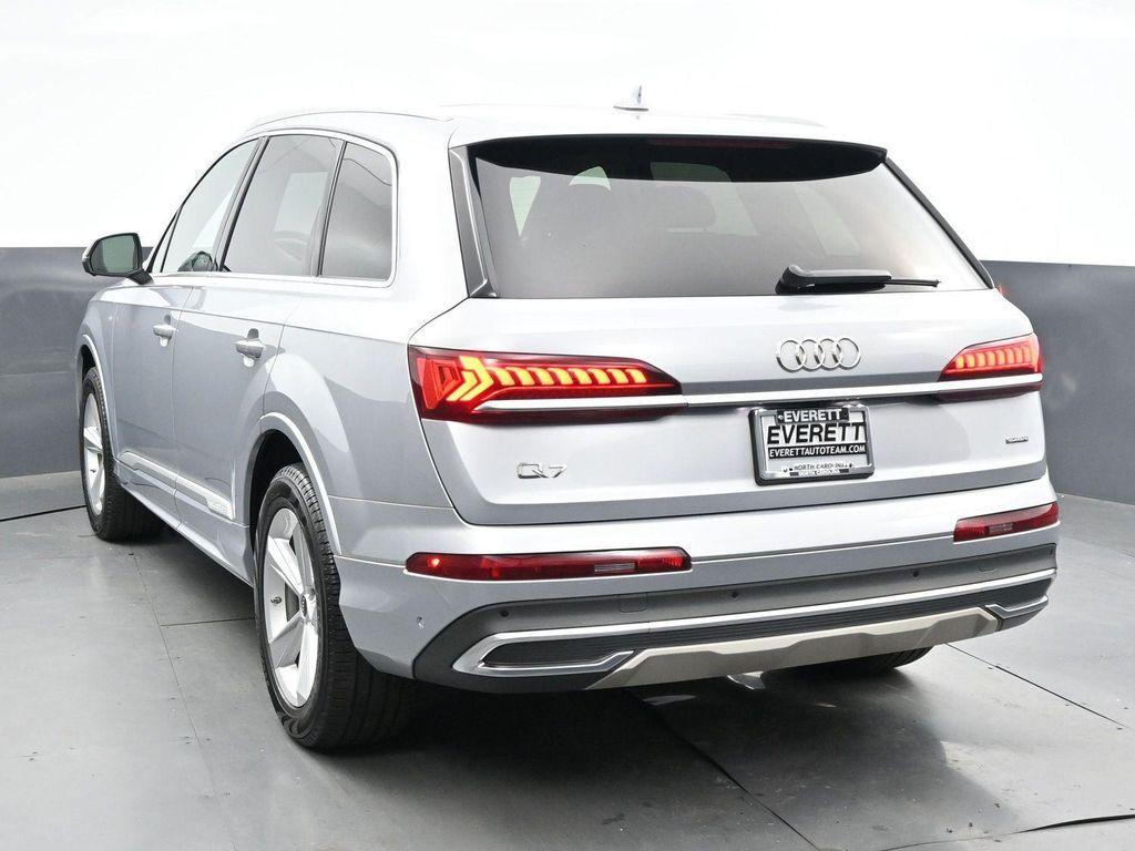 used 2022 Audi Q7 car, priced at $25,500
