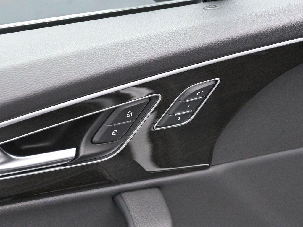 used 2022 Audi Q7 car, priced at $25,500