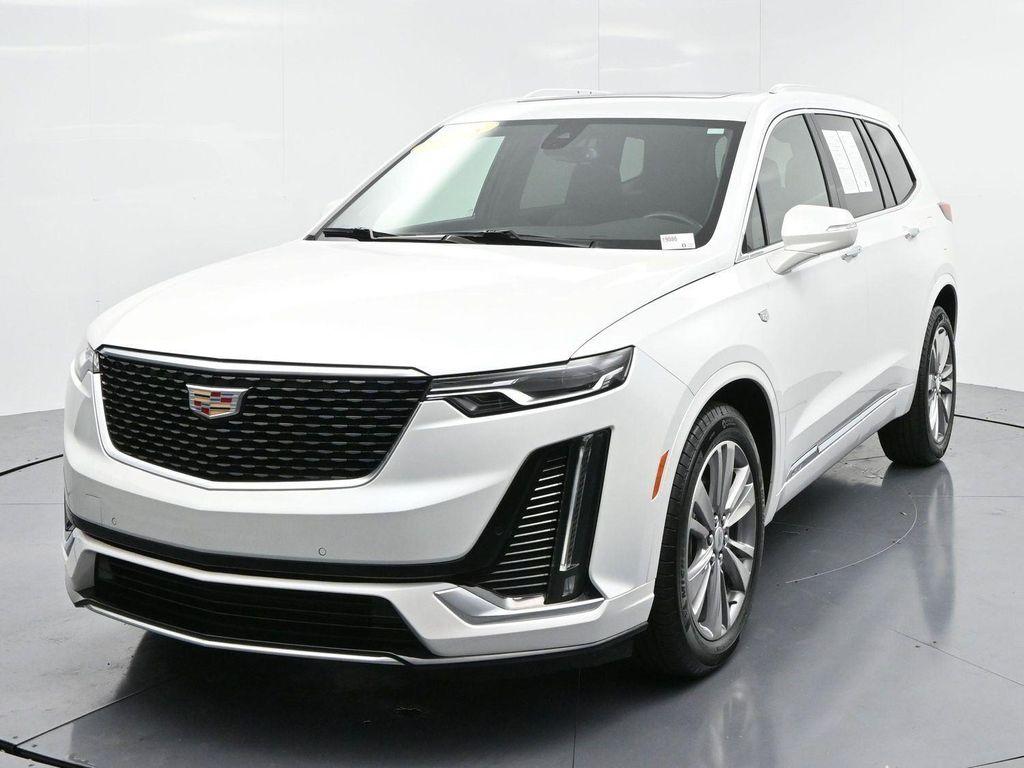 used 2025 Cadillac XT6 car, priced at $47,500