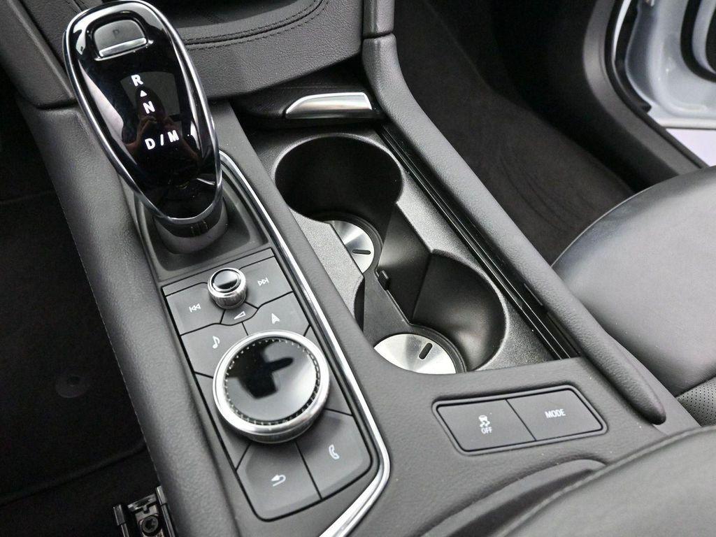 used 2025 Cadillac XT6 car, priced at $47,500