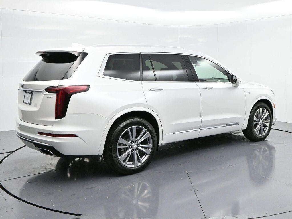 used 2025 Cadillac XT6 car, priced at $47,500