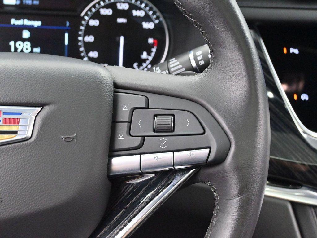 used 2025 Cadillac XT6 car, priced at $51,000