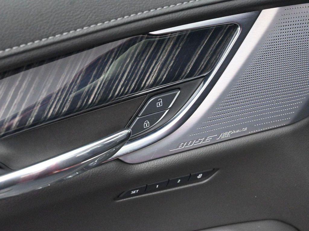 used 2025 Cadillac XT6 car, priced at $51,000