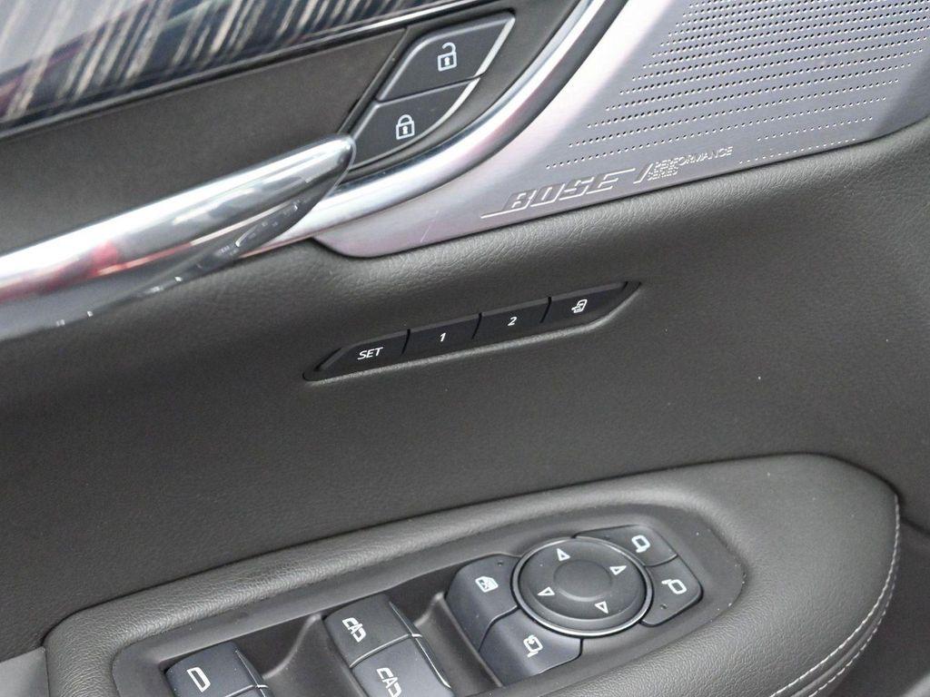 used 2025 Cadillac XT6 car, priced at $51,000