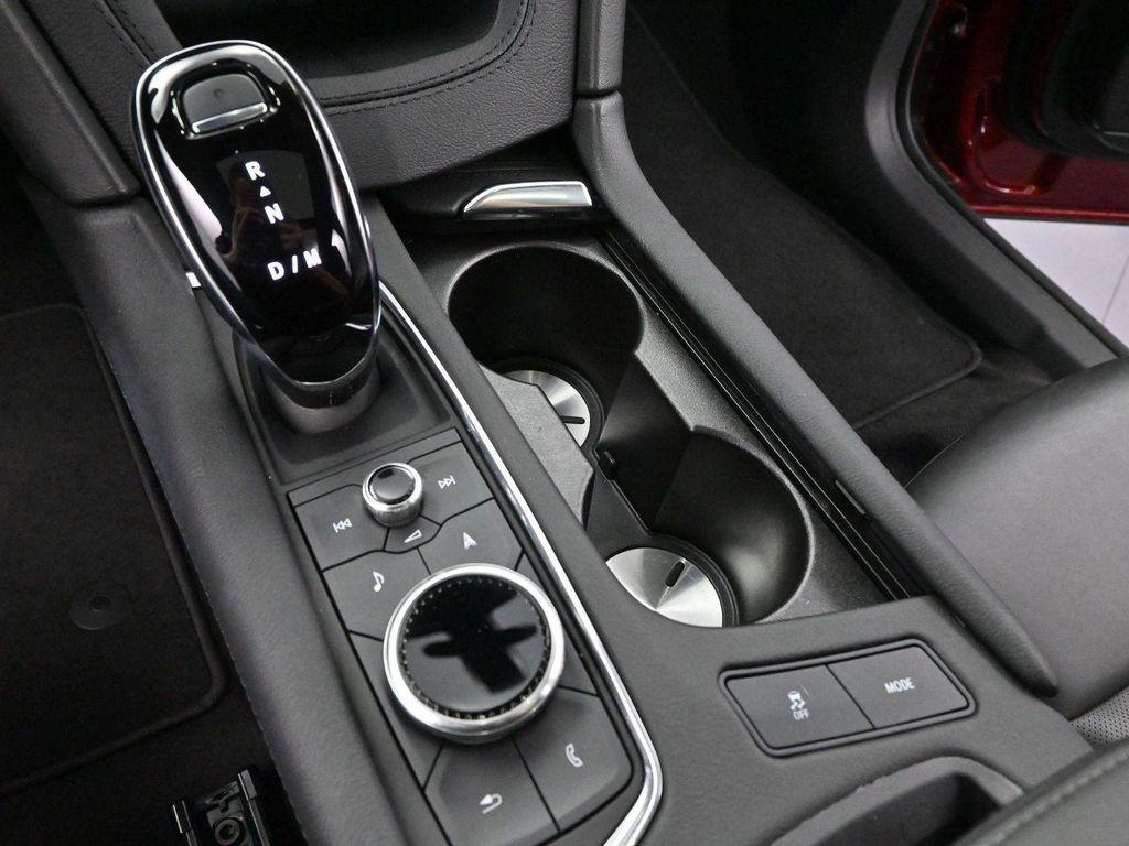 used 2025 Cadillac XT6 car, priced at $51,000