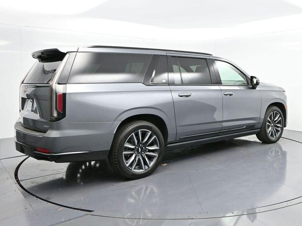 used 2021 Cadillac Escalade ESV car, priced at $55,500