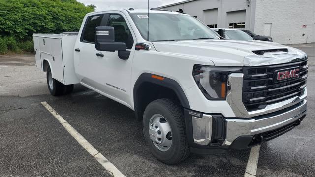new 2025 GMC Sierra 3500 car, priced at $67,238