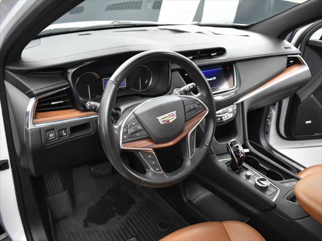 used 2020 Cadillac XT5 car, priced at $28,000