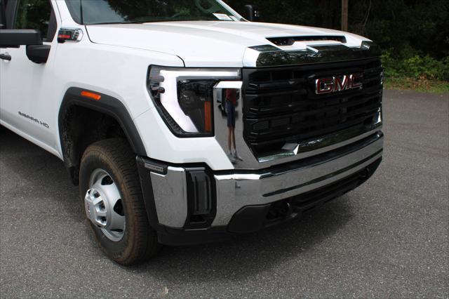 new 2025 GMC Sierra 3500 car, priced at $64,872