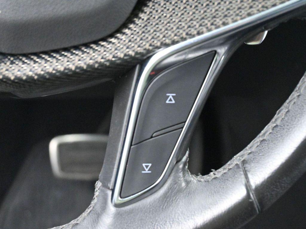 used 2022 Cadillac XT5 car, priced at $33,700