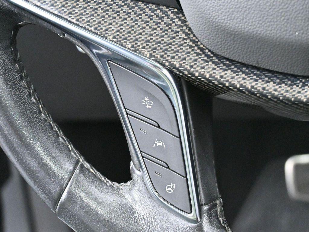 used 2022 Cadillac XT5 car, priced at $33,700