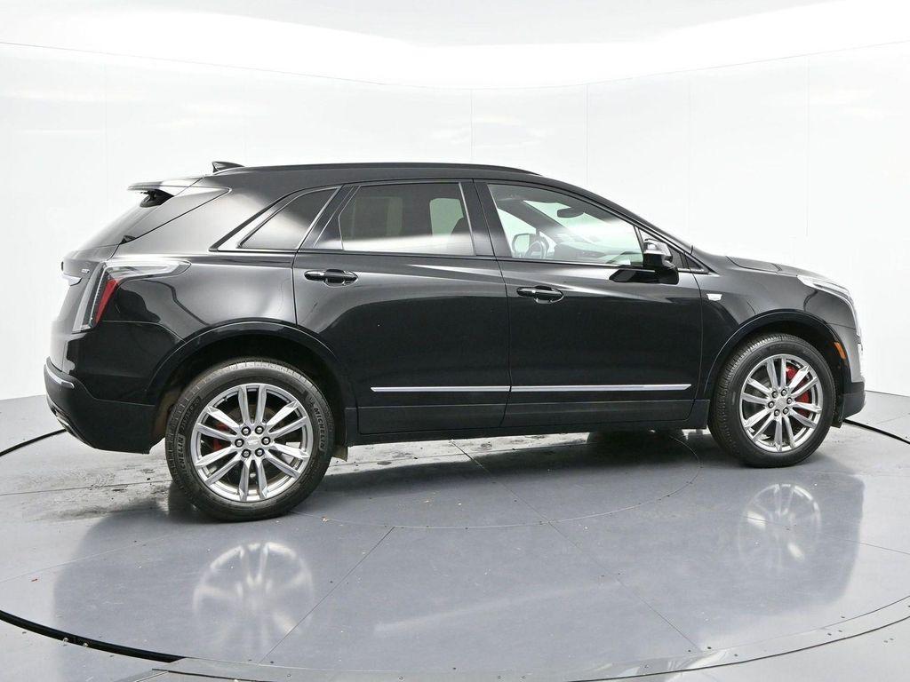 used 2022 Cadillac XT5 car, priced at $33,700