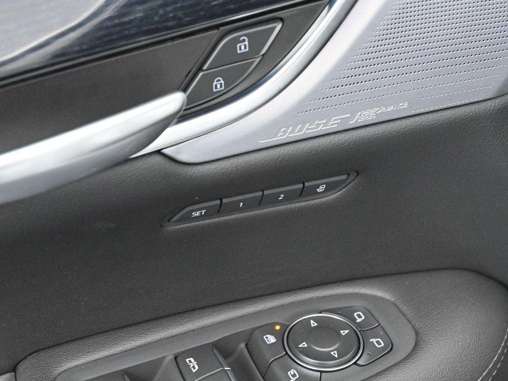 used 2025 Cadillac XT5 car, priced at $43,000