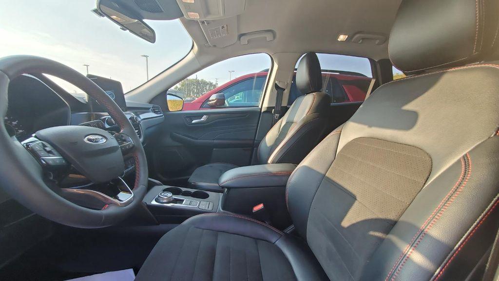 used 2022 Ford Escape car, priced at $23,500