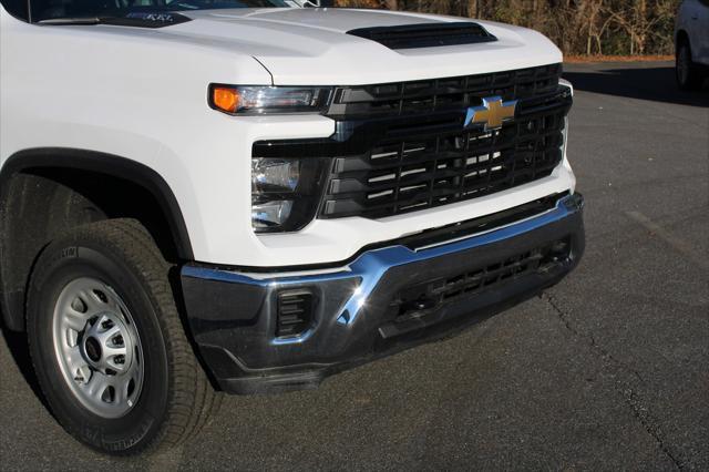 new 2024 Chevrolet Silverado 3500 car, priced at $52,553