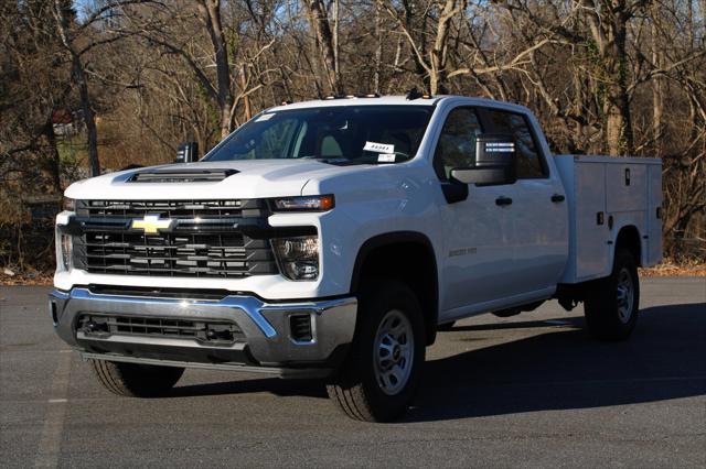 new 2024 Chevrolet Silverado 3500 car, priced at $52,553