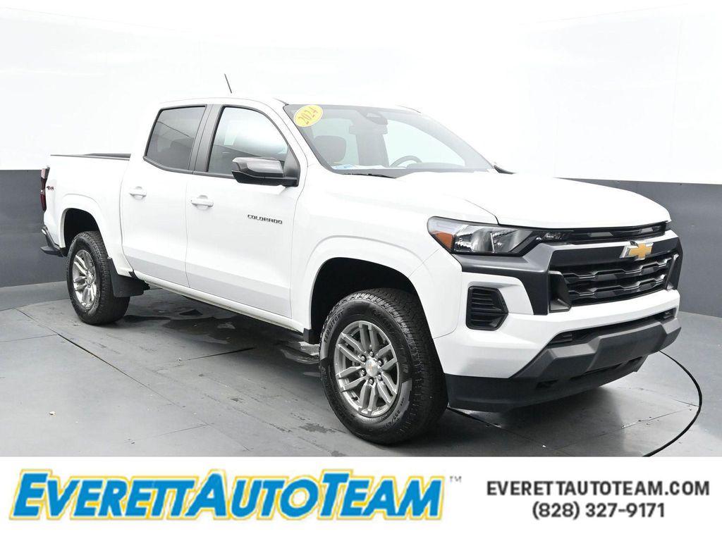 used 2024 Chevrolet Colorado car, priced at $33,000