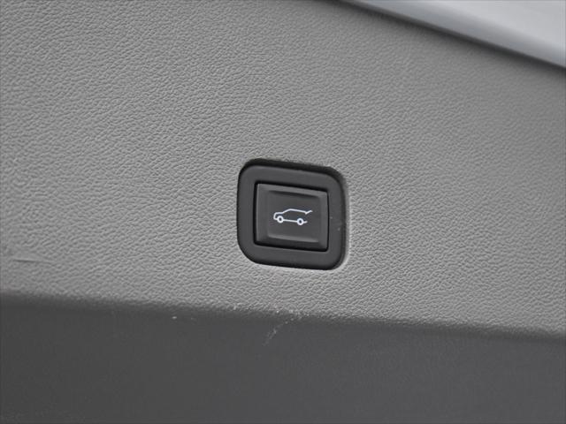 used 2024 Cadillac XT6 car, priced at $49,000