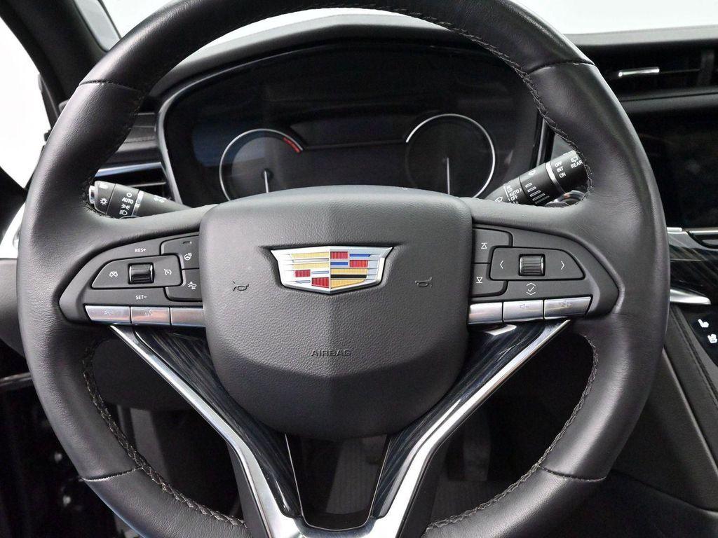 used 2024 Cadillac XT6 car, priced at $45,000