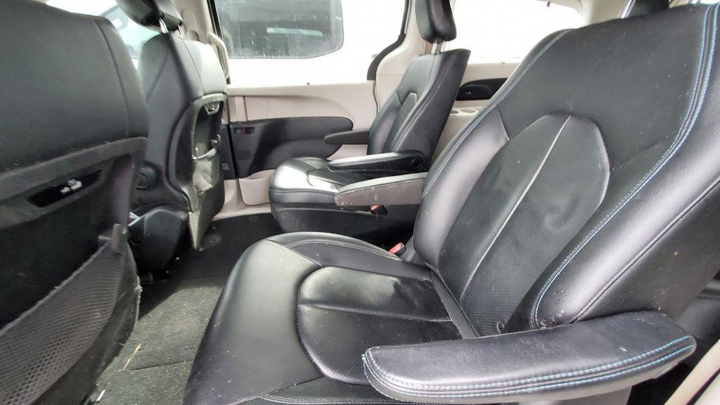 used 2021 Chrysler Pacifica Hybrid car, priced at $22,700