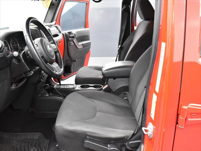 used 2015 Jeep Wrangler Unlimited car, priced at $17,500
