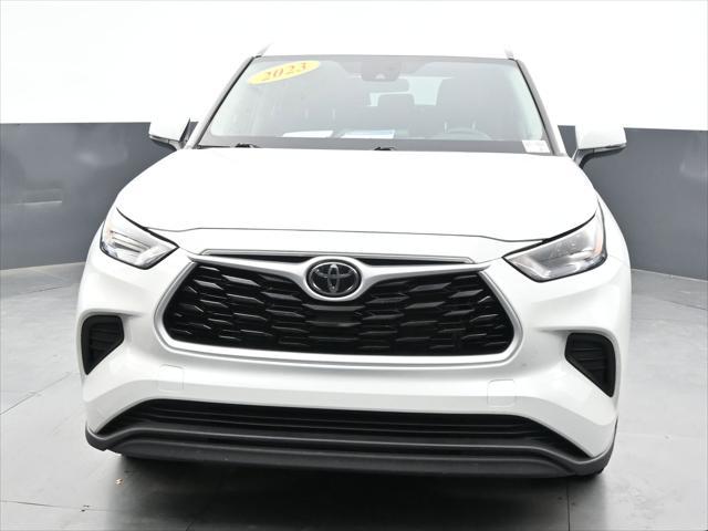 used 2023 Toyota Highlander car, priced at $33,500