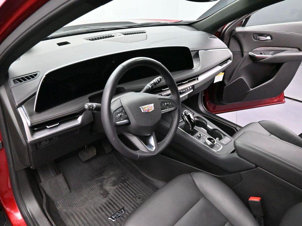 used 2025 Cadillac XT4 car, priced at $40,500