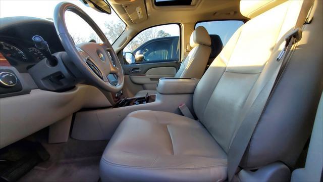 used 2012 Chevrolet Suburban car, priced at $15,000