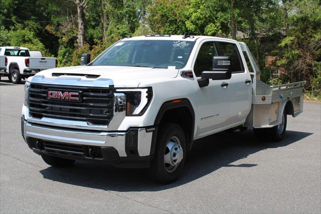 new 2025 GMC Sierra 3500 car, priced at $64,243
