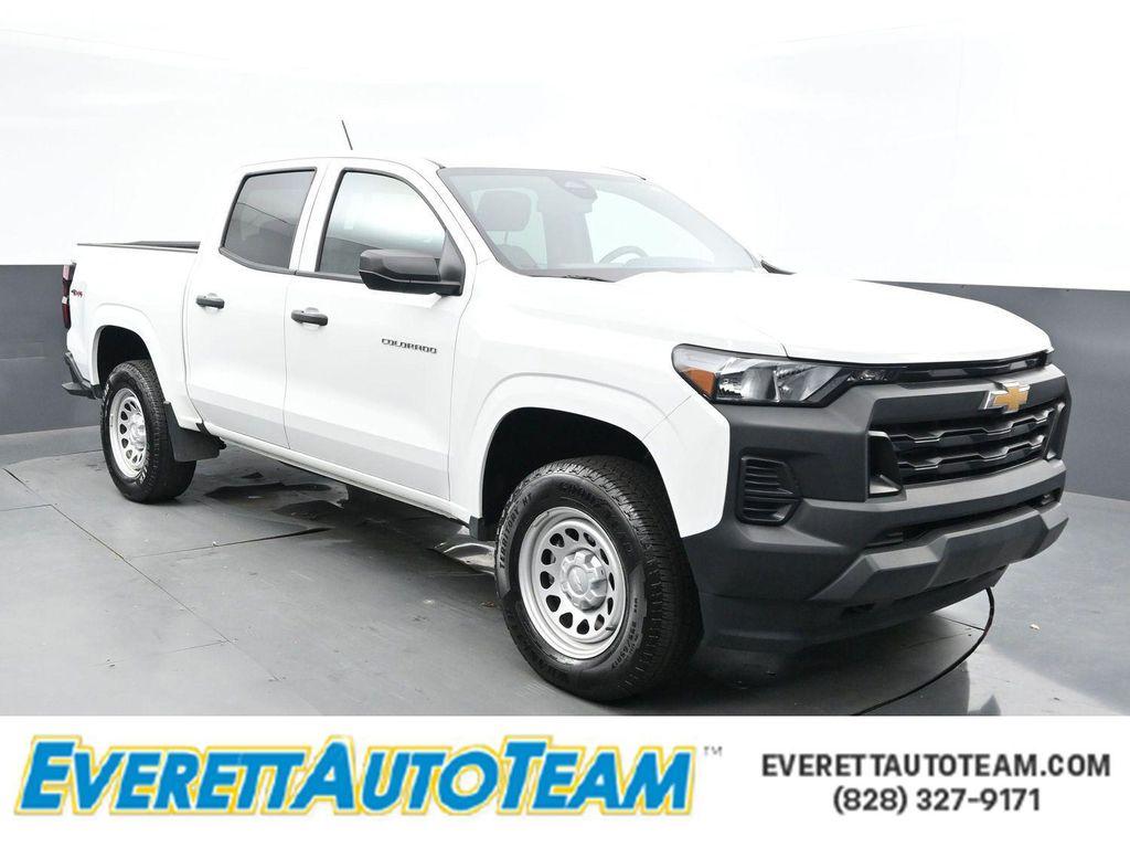 used 2024 Chevrolet Colorado car, priced at $30,500