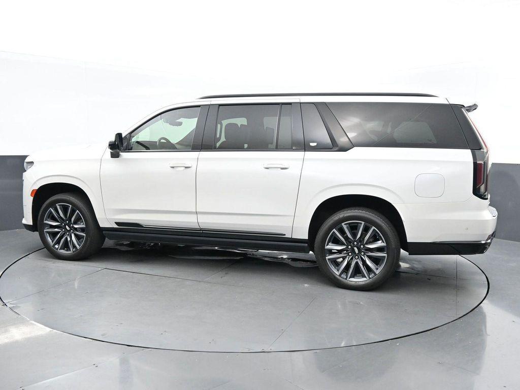used 2021 Cadillac Escalade ESV car, priced at $47,500