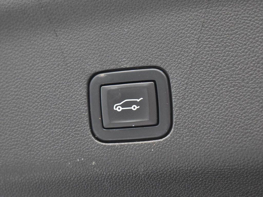 used 2021 Cadillac Escalade ESV car, priced at $47,500