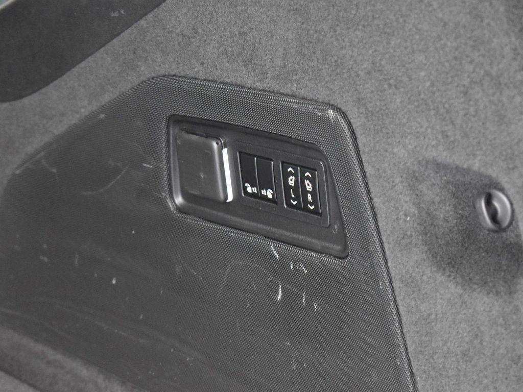 used 2021 Cadillac Escalade ESV car, priced at $47,500