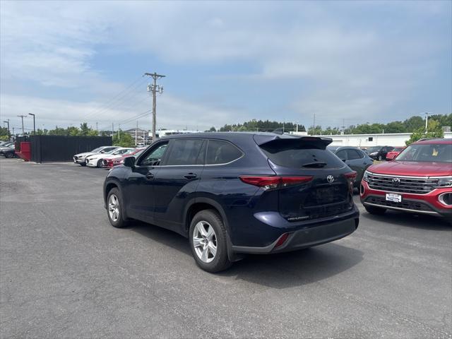 used 2022 Toyota Highlander car, priced at $31,962