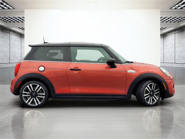 used 2021 MINI Hardtop car, priced at $22,500