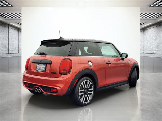 used 2021 MINI Hardtop car, priced at $22,500