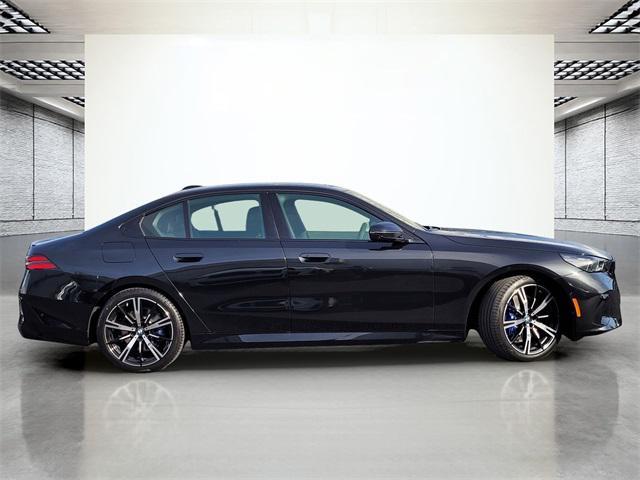 new 2025 BMW 540 car, priced at $79,125