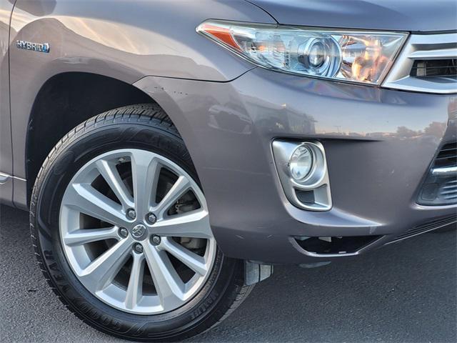 used 2013 Toyota Highlander Hybrid car, priced at $17,500