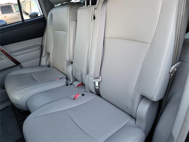 used 2013 Toyota Highlander Hybrid car, priced at $17,500