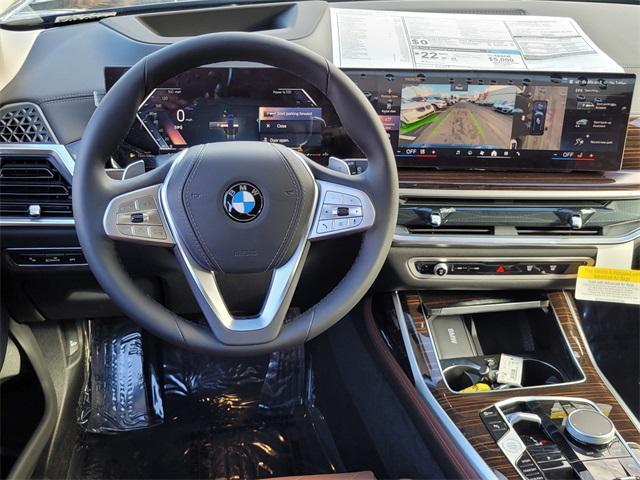 new 2025 BMW X7 car, priced at $90,535